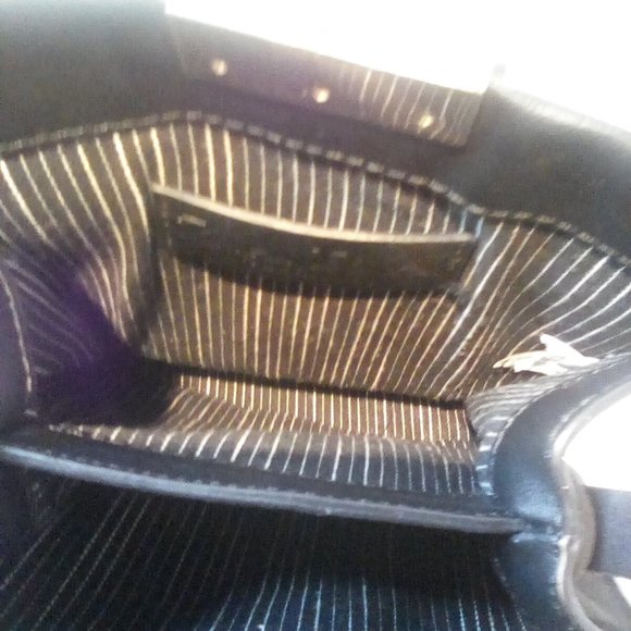 Zara  little black Crossbody purse goldtone hardware - Picture 3 of 7